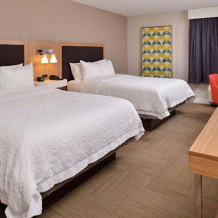 Hampton Inn Greensboro East / Mcleansville Bagian luar foto