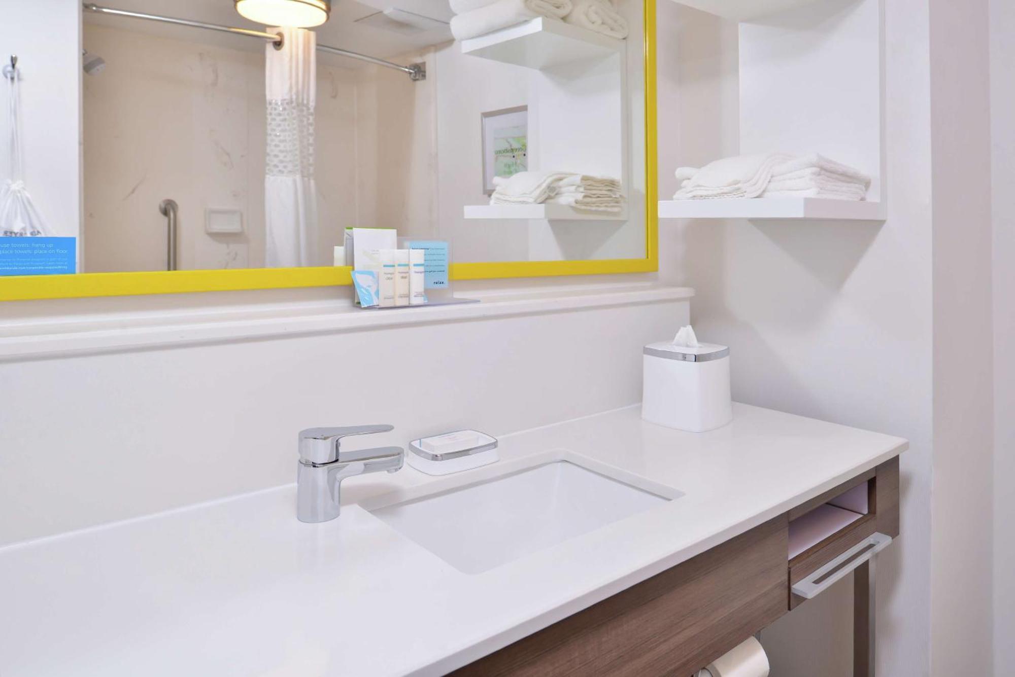 Hampton Inn Greensboro East / Mcleansville Bagian luar foto