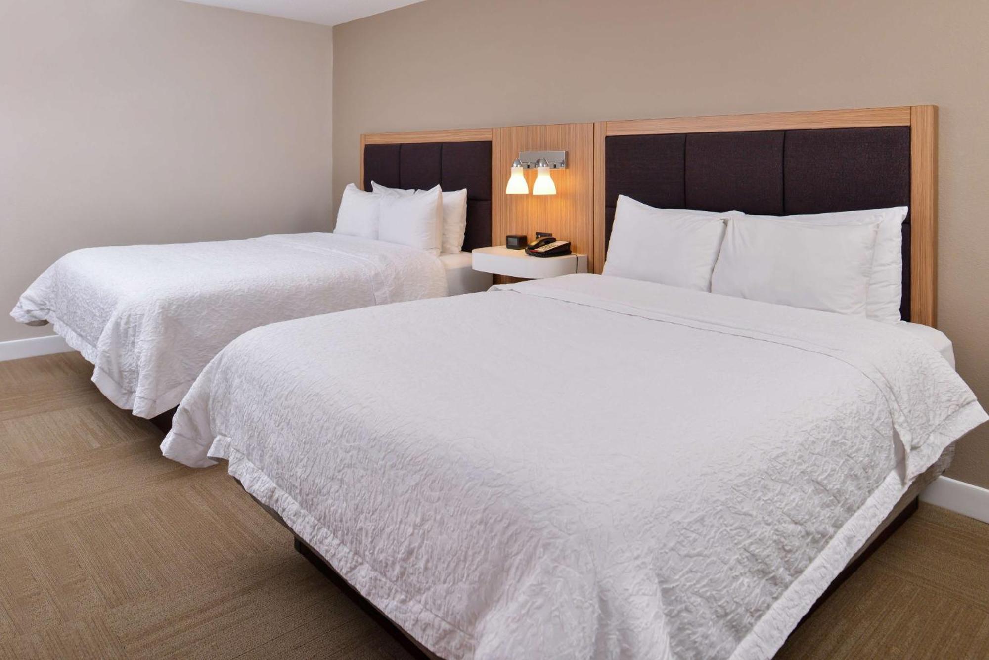 Hampton Inn Greensboro East / Mcleansville Bagian luar foto