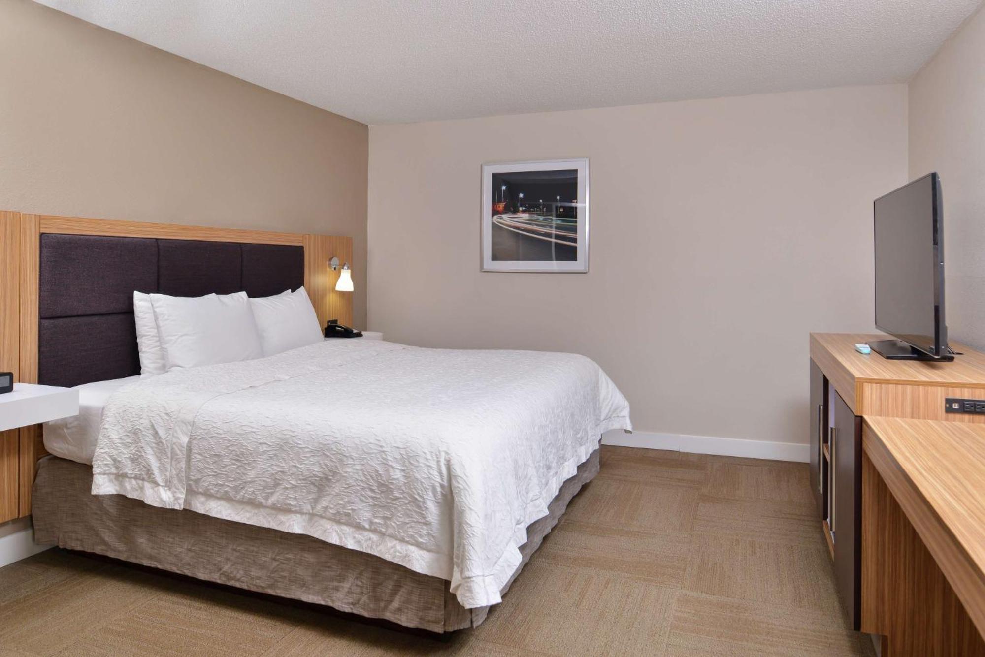 Hampton Inn Greensboro East / Mcleansville Bagian luar foto