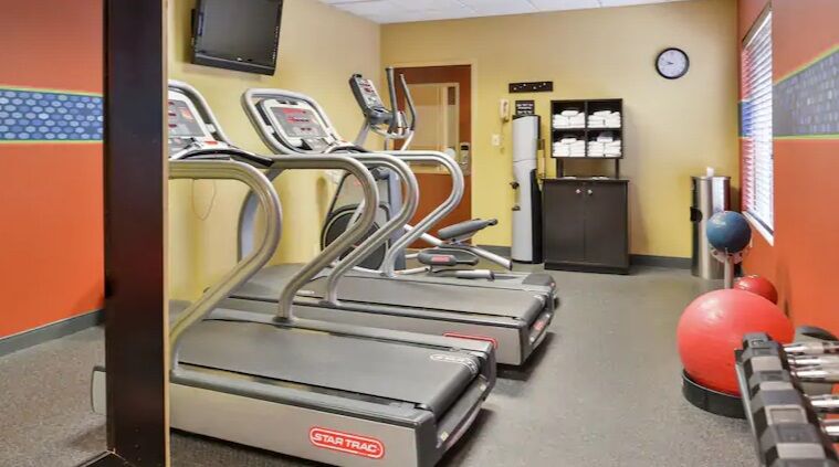 Hampton Inn Greensboro East / Mcleansville Bagian luar foto